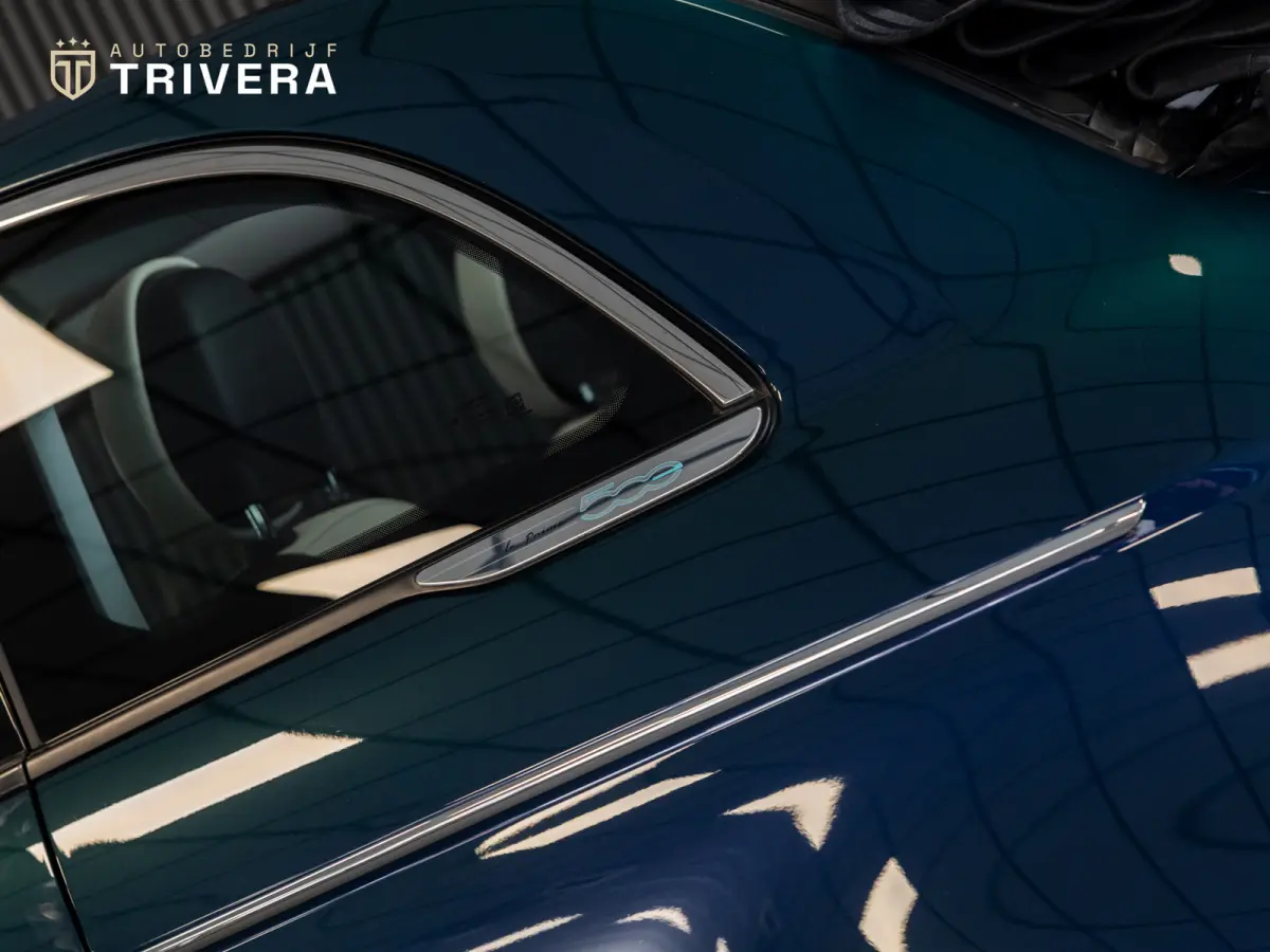 La Prima cabrio 42 kWh l SoH 95% l AUT.l 360° camera l Stoel verwarming l Leder l CARPLAY l BTW - auto l Dealer onderh.