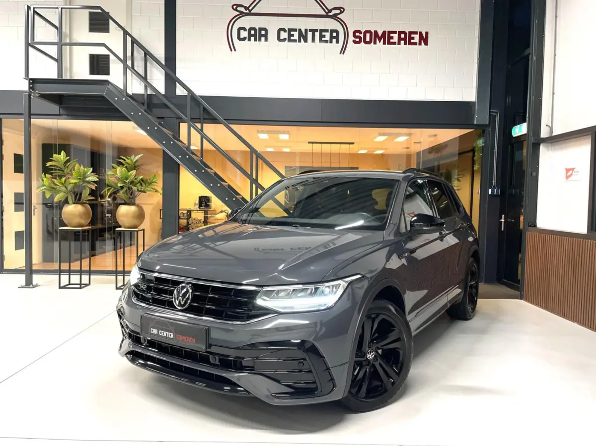 1.5 TSI R-Line Black Style/ Cam/ 19'inch/ CarPlay/ Trekhaak