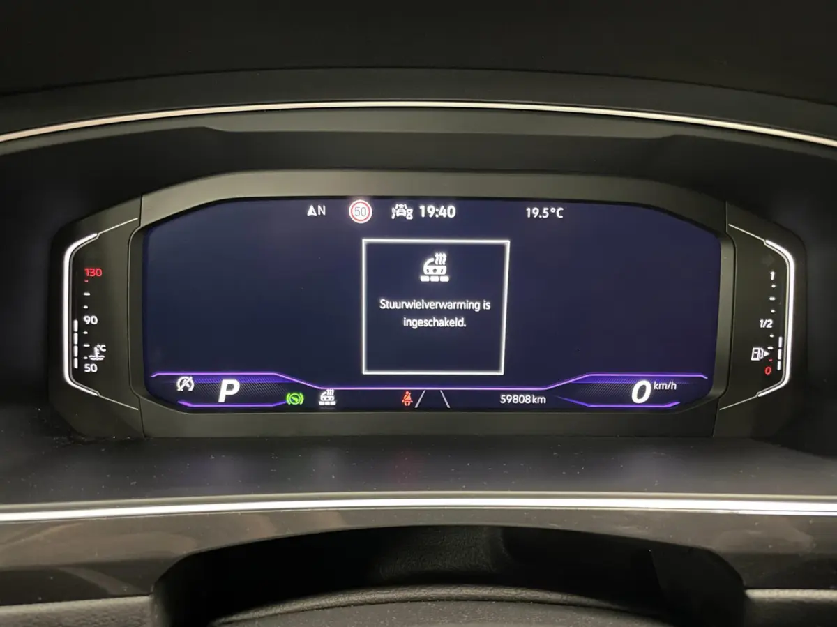 1.5 TSI R-Line Black Style/ Cam/ 19'inch/ CarPlay/ Trekhaak