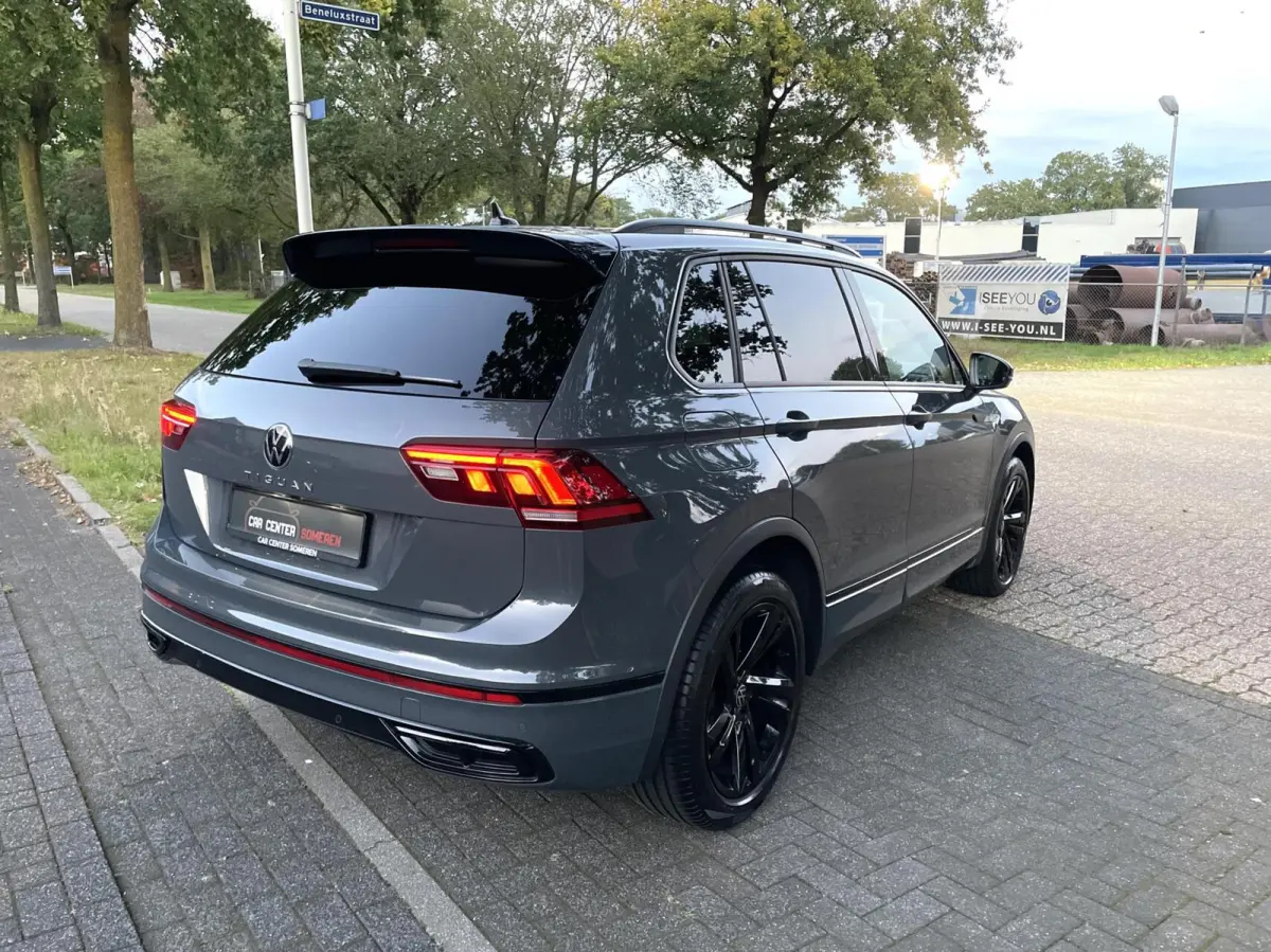 1.5 TSI R-Line Black Style/ Cam/ 19'inch/ CarPlay/ Trekhaak