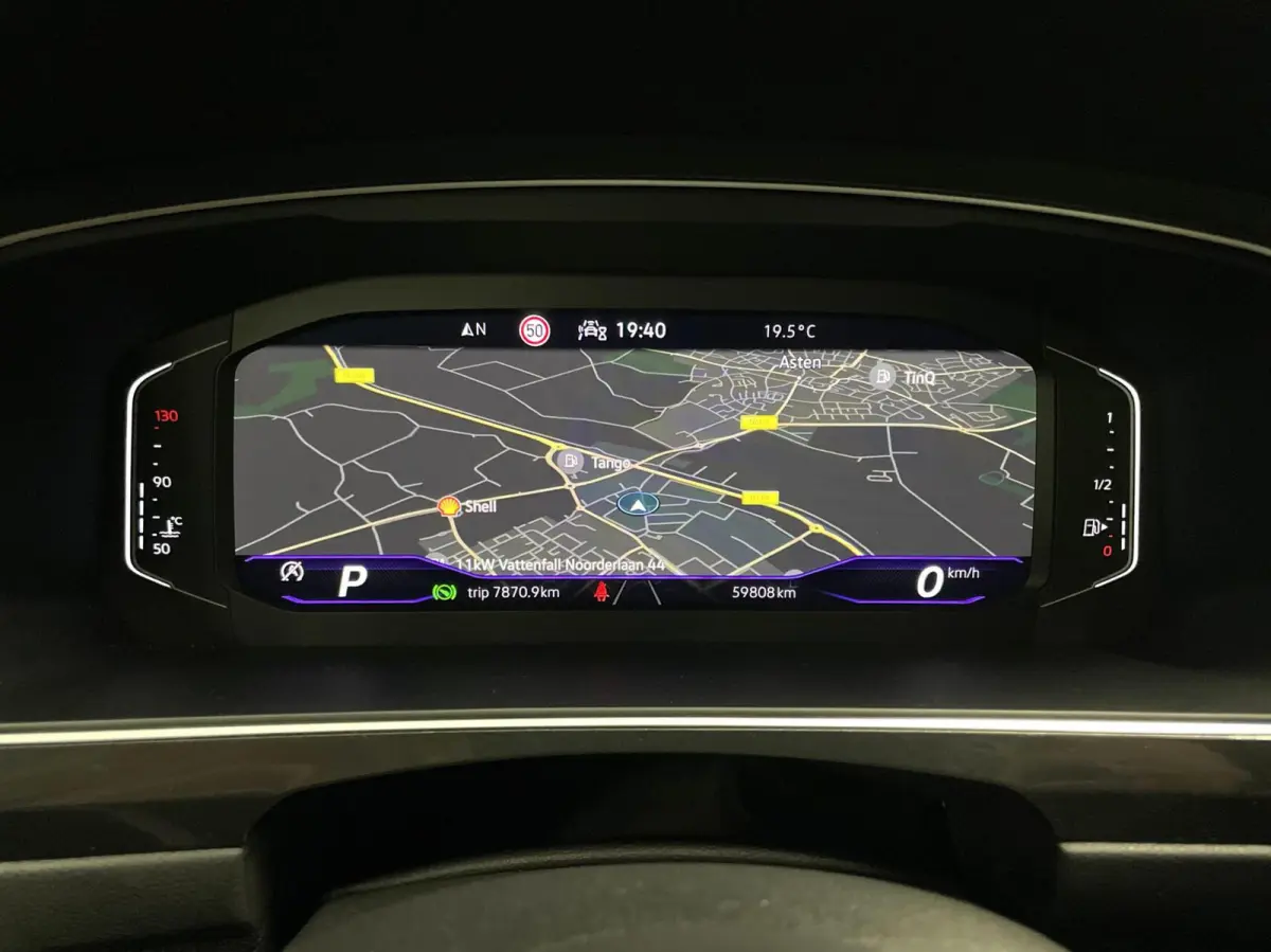 1.5 TSI R-Line Black Style/ Cam/ 19'inch/ CarPlay/ Trekhaak