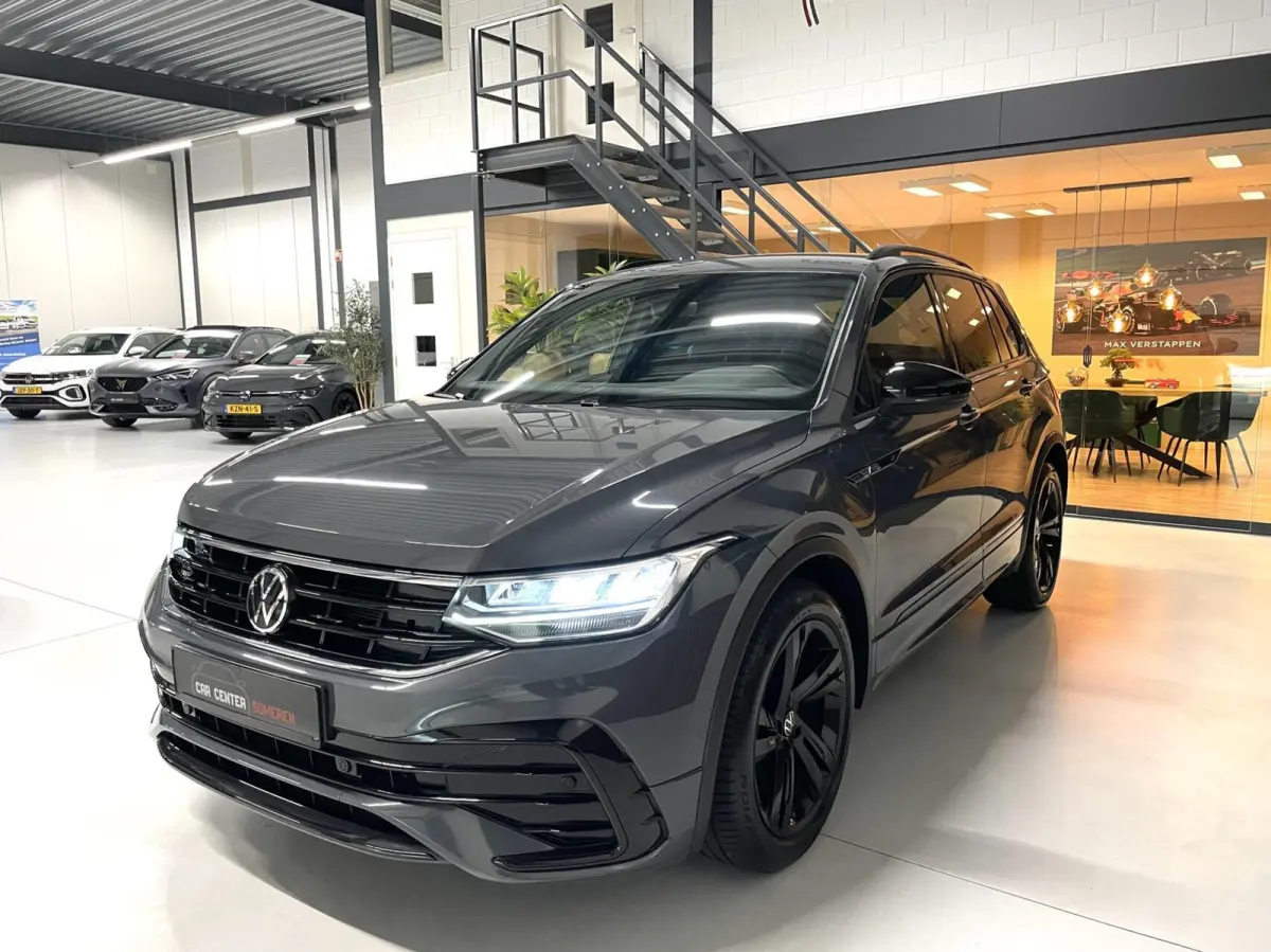1.5 TSI R-Line Black Style/ Cam/ 19'inch/ CarPlay/ Trekhaak