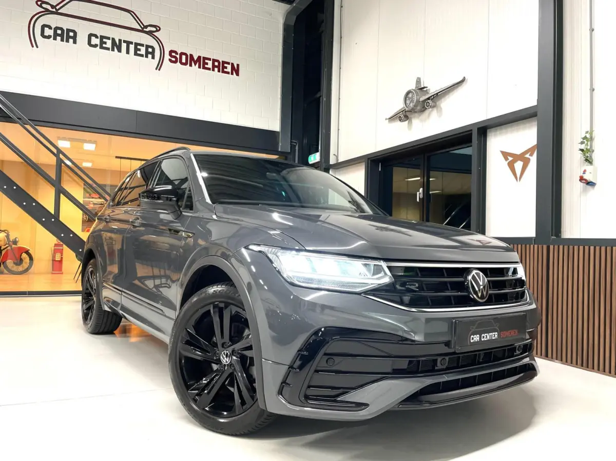 1.5 TSI R-Line Black Style/ Cam/ 19'inch/ CarPlay/ Trekhaak