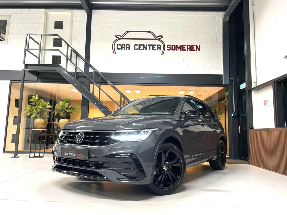 1.5 TSI R-Line Black Style/ Cam/ 19'inch/ CarPlay/ Trekhaak