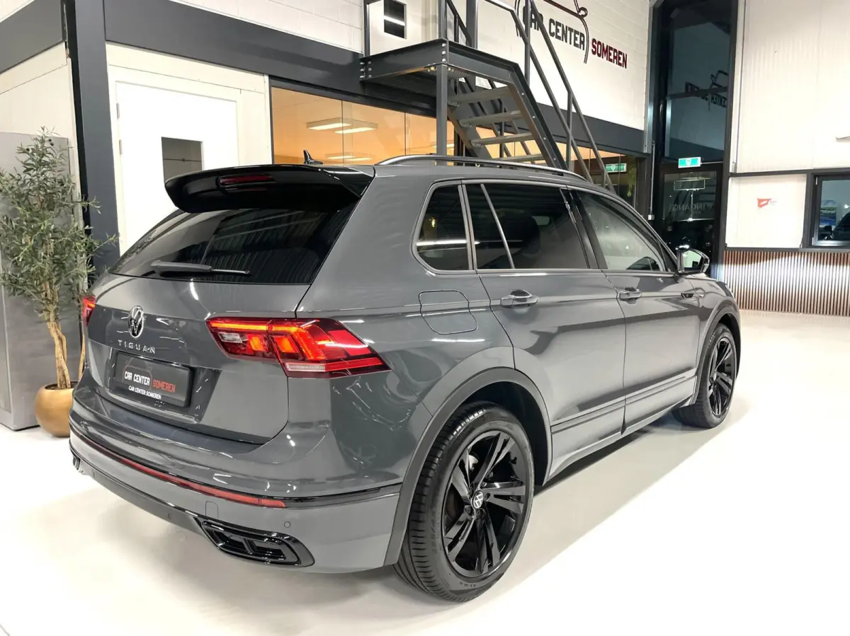 1.5 TSI R-Line Black Style/ Cam/ 19'inch/ CarPlay/ Trekhaak