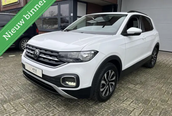 1.0 TSI Style NAVI*CAMERA*ACC*PDC*CLIMA*