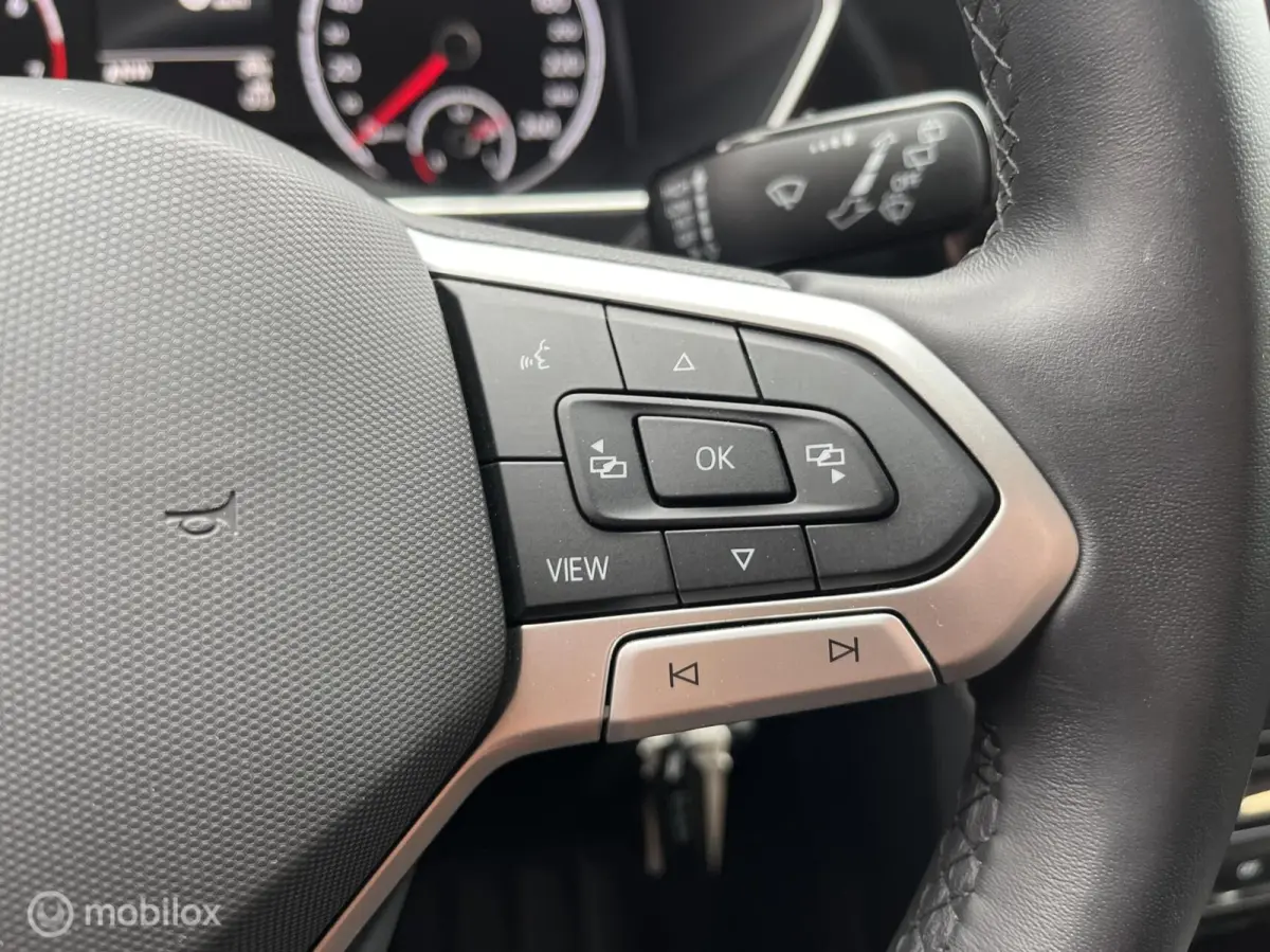 1.0 TSI Style NAVI*CAMERA*ACC*PDC*CLIMA*