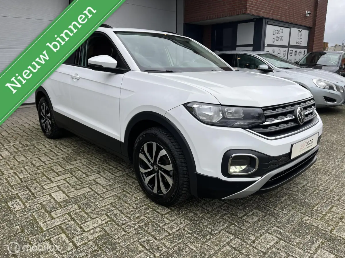 1.0 TSI Style NAVI*CAMERA*ACC*PDC*CLIMA*