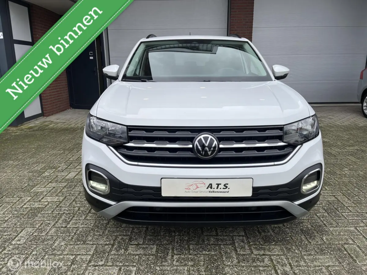 1.0 TSI Style NAVI*CAMERA*ACC*PDC*CLIMA*