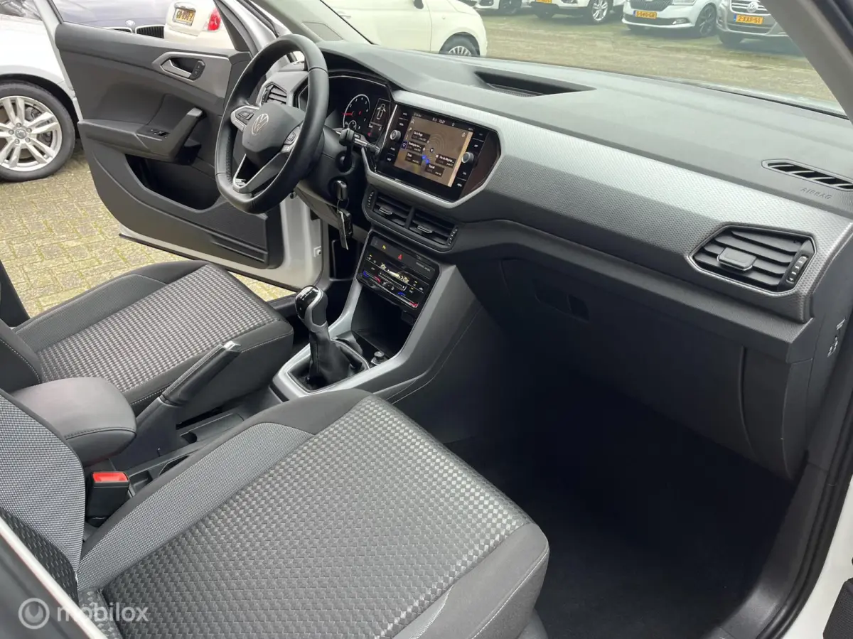 1.0 TSI Style NAVI*CAMERA*ACC*PDC*CLIMA*