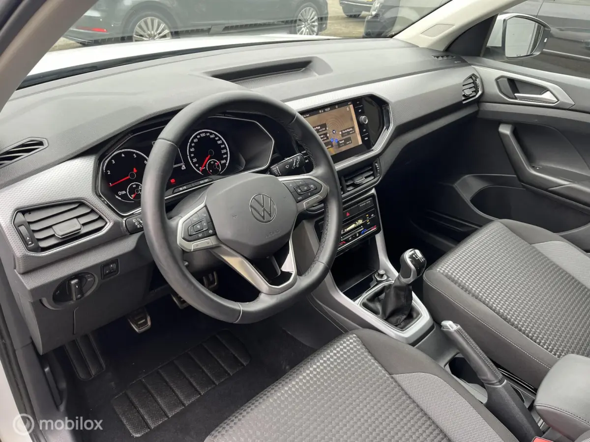 1.0 TSI Style NAVI*CAMERA*ACC*PDC*CLIMA*