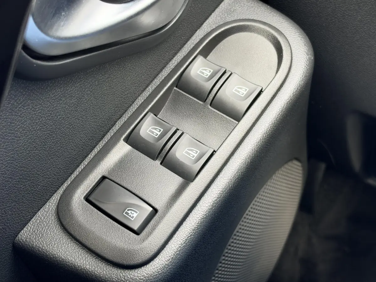 1.2 TCe 4x2 Série Limitée Stepway Trekhaak | Dealeronderhouden | NL Auto | Cruise | Navigatie | 1e Eigenaar |