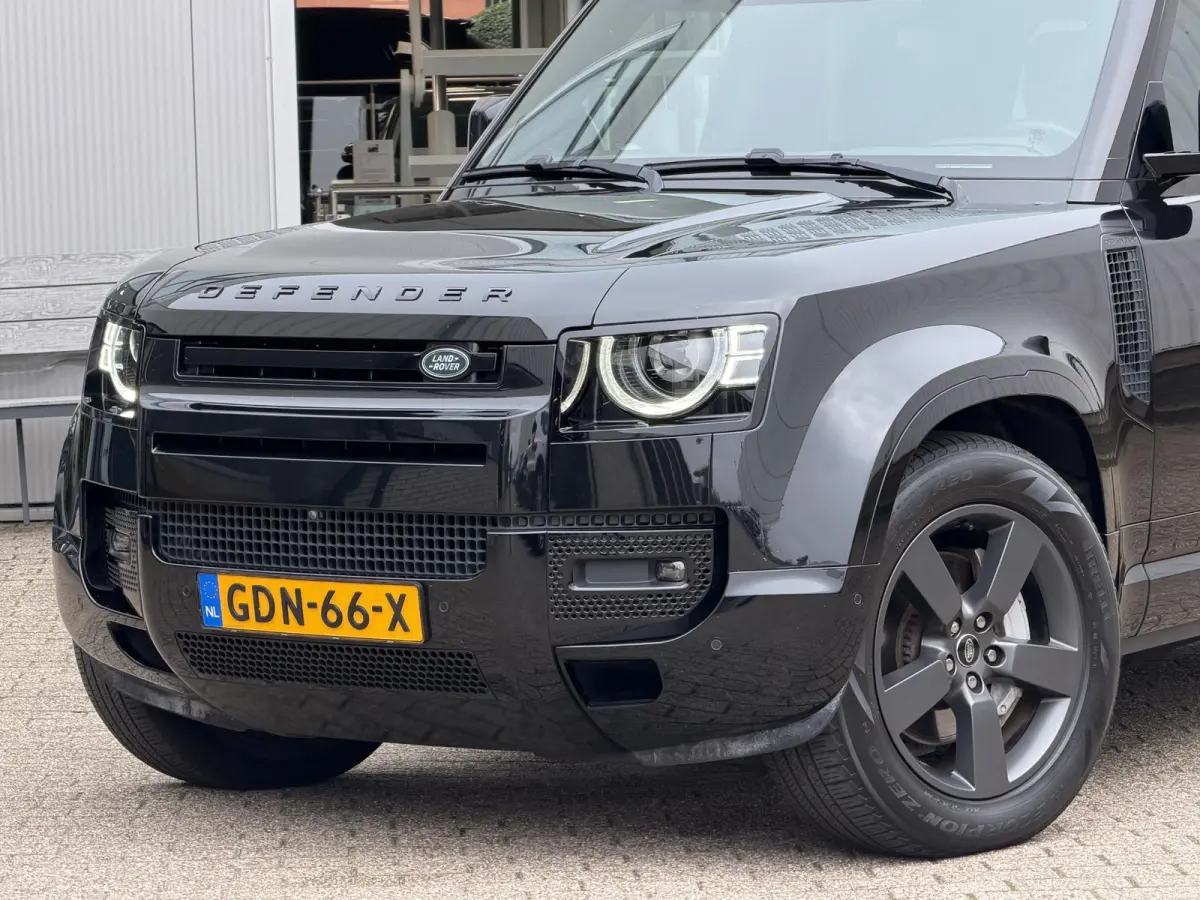 2.0 P400e 110 X-Dynamic HSE | NL-Auto/6-pers./Head-Up/Meridian/Cold Pack/Pano-Dak/Luchtvering