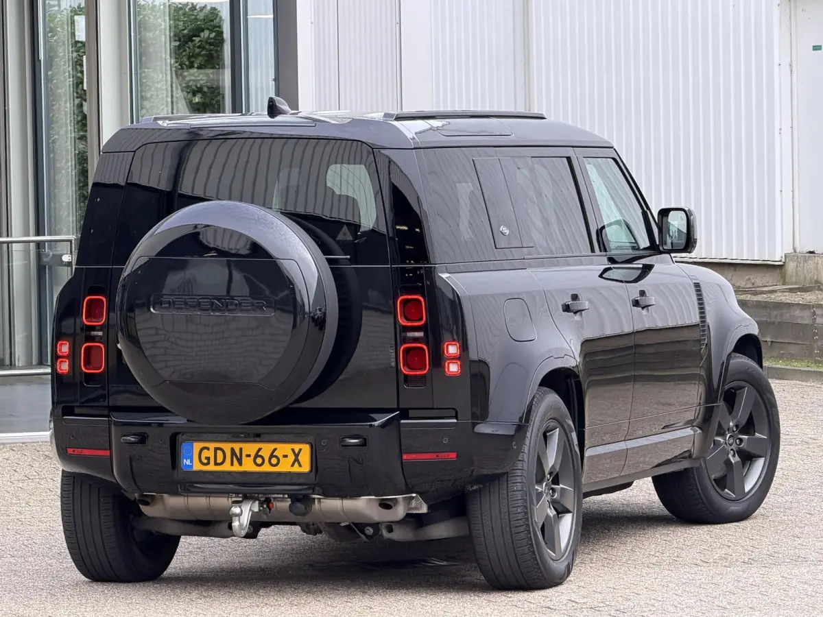 2.0 P400e 110 X-Dynamic HSE | NL-Auto/6-pers./Head-Up/Meridian/Cold Pack/Pano-Dak/Luchtvering