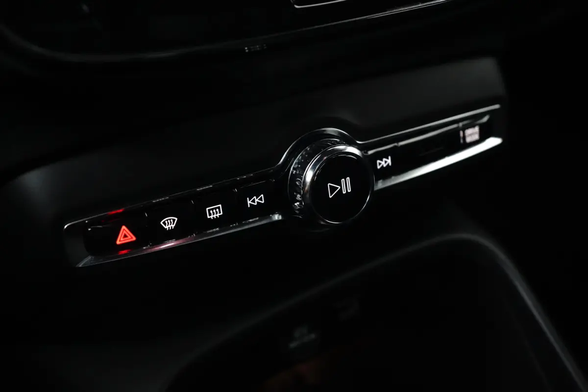 1.5 T5 Ultimate Dark | Pano | Memory | Trekhaak | BLIS | Harman/Kardon | Adaptive CC |