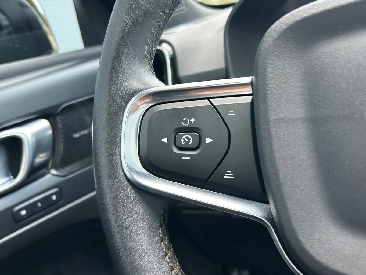 1.5 T5 Ultimate Dark | Pano | Memory | Trekhaak | SoH 86% | BLIS | Harman/Kardon | Adaptive CC |