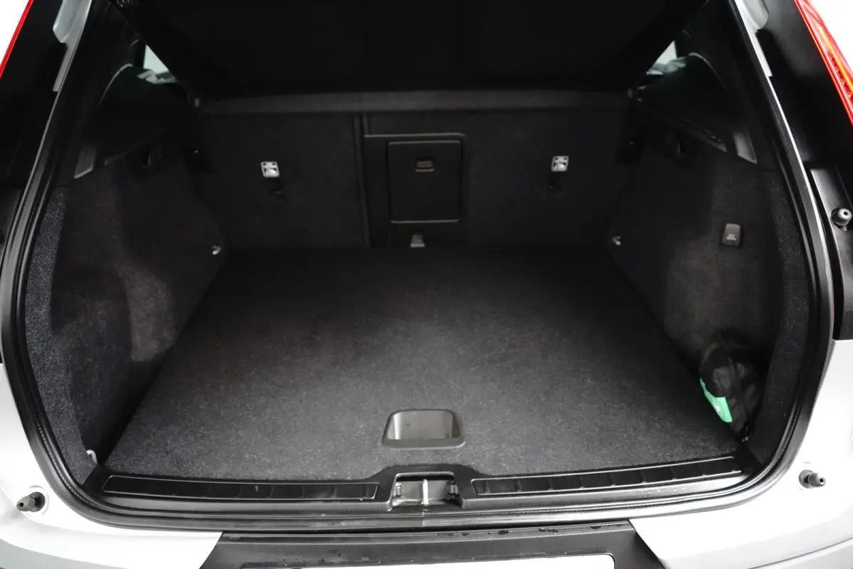 1.5 T5 Ultimate Dark | Pano | Memory | Trekhaak | BLIS | Harman/Kardon | Adaptive CC |