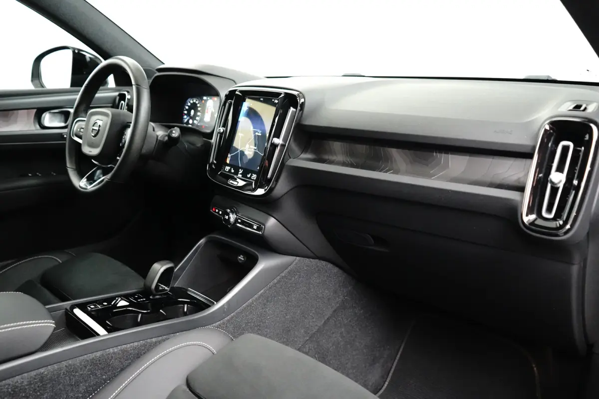 1.5 T5 Ultimate Dark | Pano | Memory | Trekhaak | BLIS | Harman/Kardon | Adaptive CC |