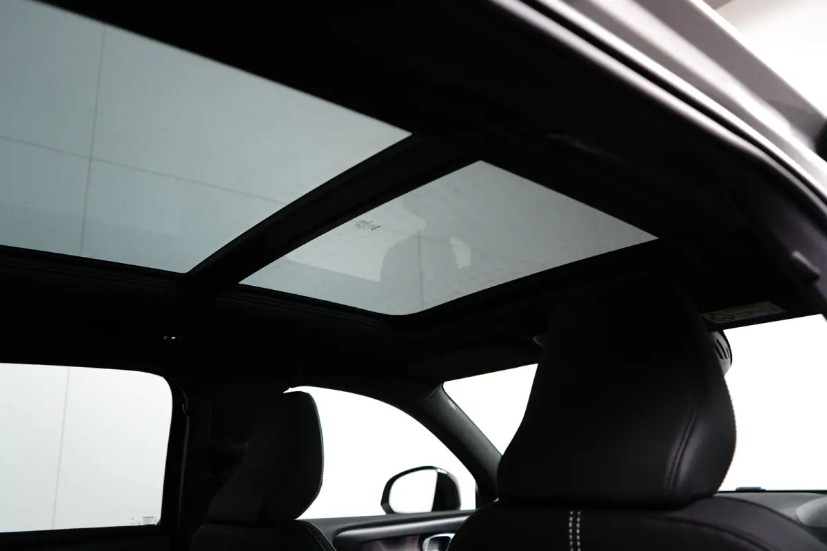 1.5 T5 Ultimate Dark | Pano | Memory | Trekhaak | BLIS | Harman/Kardon | Adaptive CC |
