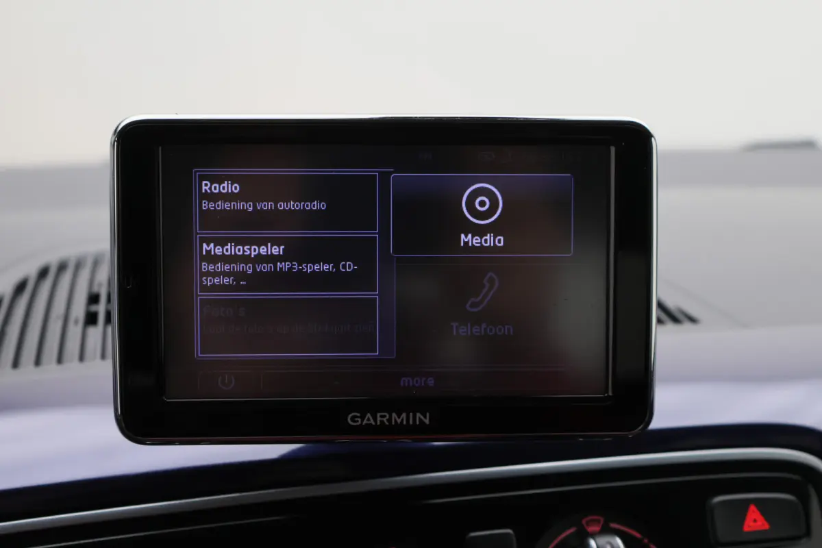 Up! 1.0 move up! 75 PK BlueMotion 5-Deurs, Airco, Cruise, Stoelverwarming, Bluetooth, Navigatie, PDC