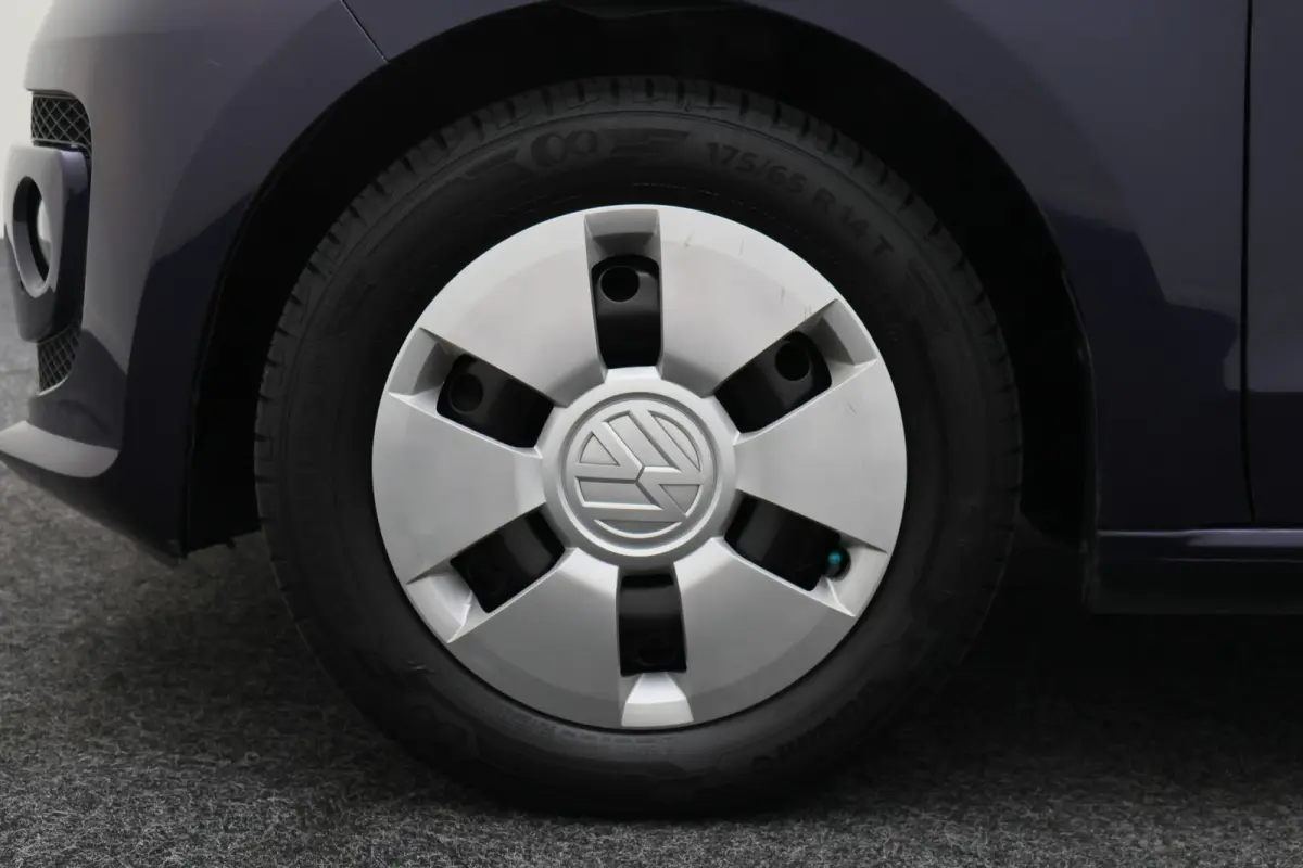 Up! 1.0 move up! 75 PK BlueMotion 5-Deurs, Airco, Cruise, Stoelverwarming, Bluetooth, Navigatie, PDC