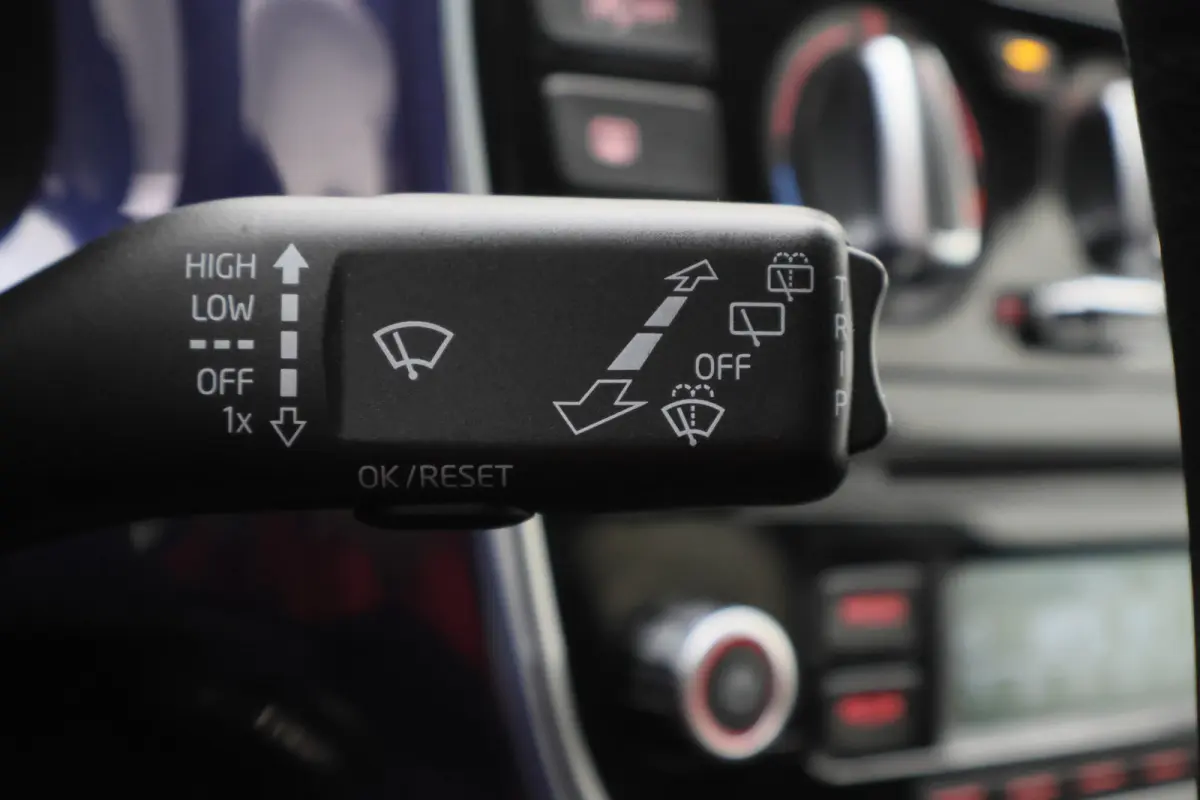 Up! 1.0 move up! 75 PK BlueMotion 5-Deurs, Airco, Cruise, Stoelverwarming, Bluetooth, Navigatie, PDC