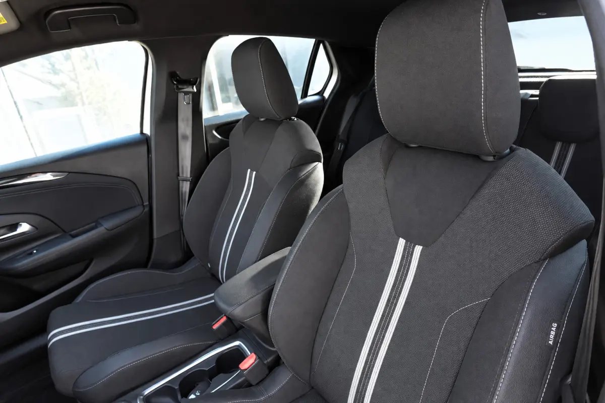 1.2 GS KEYLESS CAM BLINDSPOT