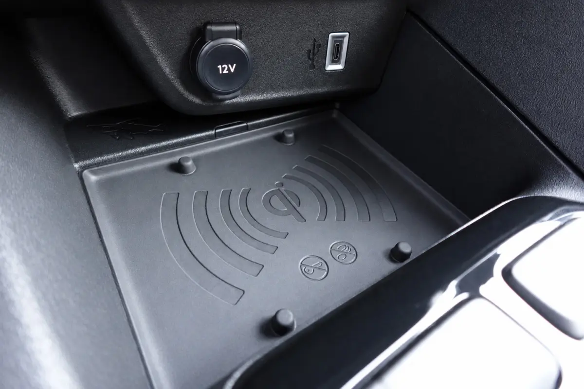1.2 GS KEYLESS CAM BLINDSPOT