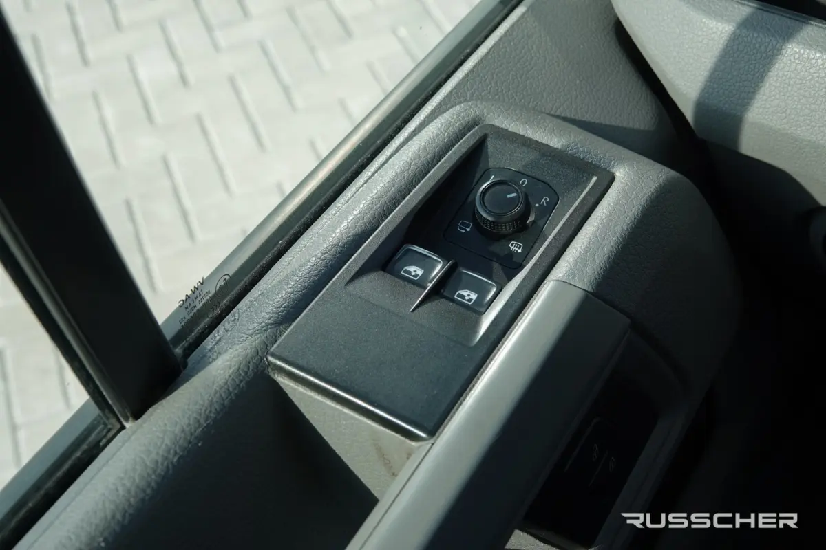 L3H2 | 2.0Tdi 140Pk | Stoel-Bank | Achteruitrijcamera | Leder | Trekhaak
