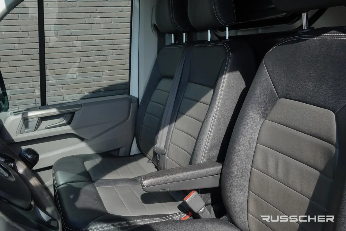 L3H2 | 2.0Tdi 140Pk | Stoel-Bank | Achteruitrijcamera | Leder | Trekhaak