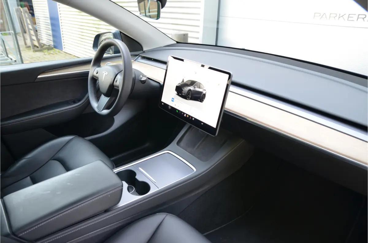 RWD 58 kWh AutoPilot3.0 Ryzen, LFP Accu, 20" Alu