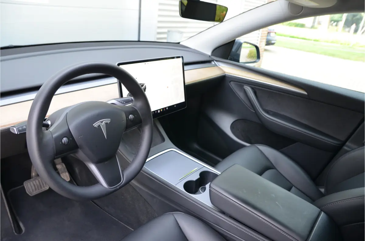 RWD 58 kWh AutoPilot3.0 Ryzen, LFP Accu, 20" Alu