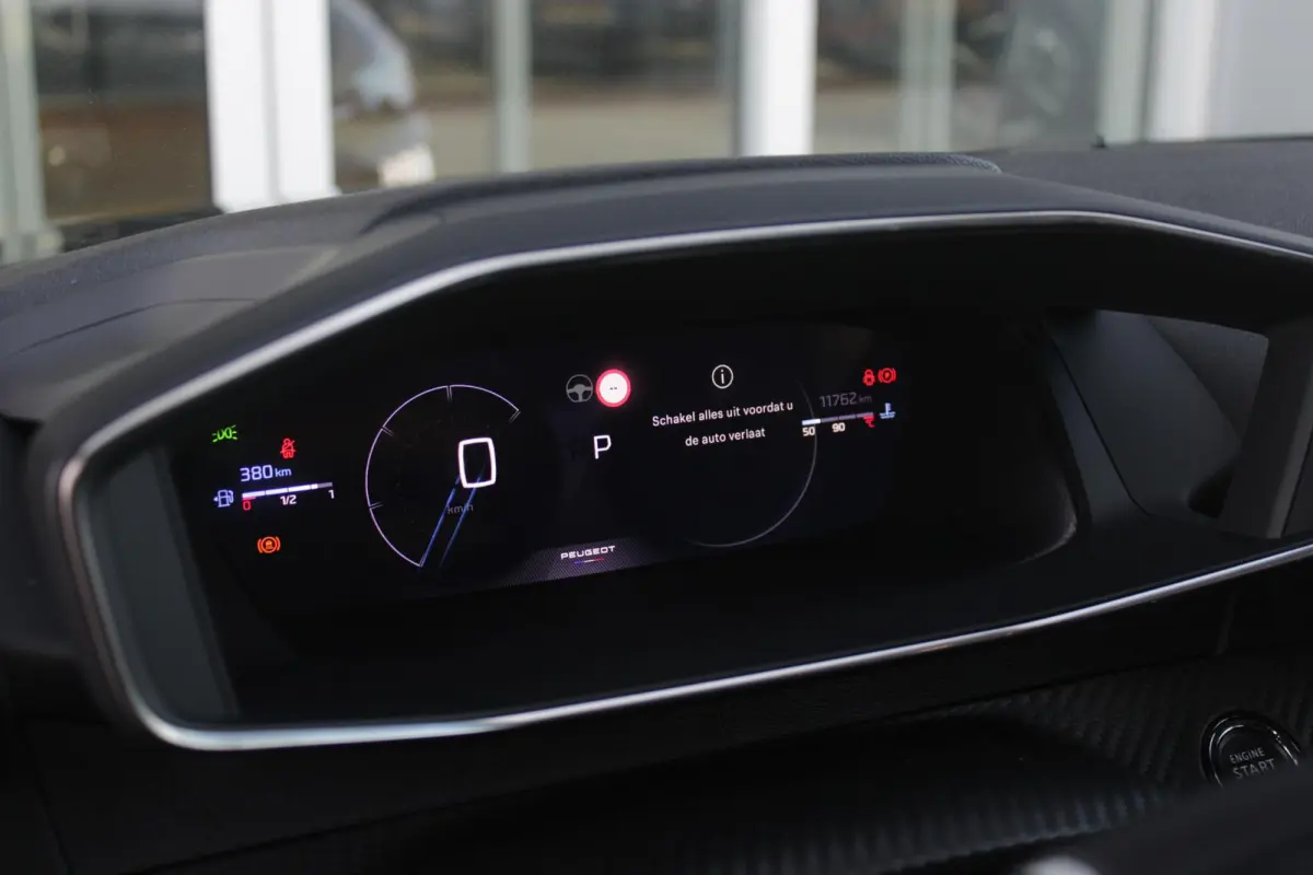 1.2 Hybrid 145PK AUTOMAAT GT PACK | ELEKTRISCH BEDIENBARE BESTUURDERSSTOEL MET MASSAGE FUNCTIE | ALCANTARA BEKLEDING | STOEL VERWARMING | CRUISE CONTROL | DAB+ RADIO | APPLE CARPLAY/ANDROID 