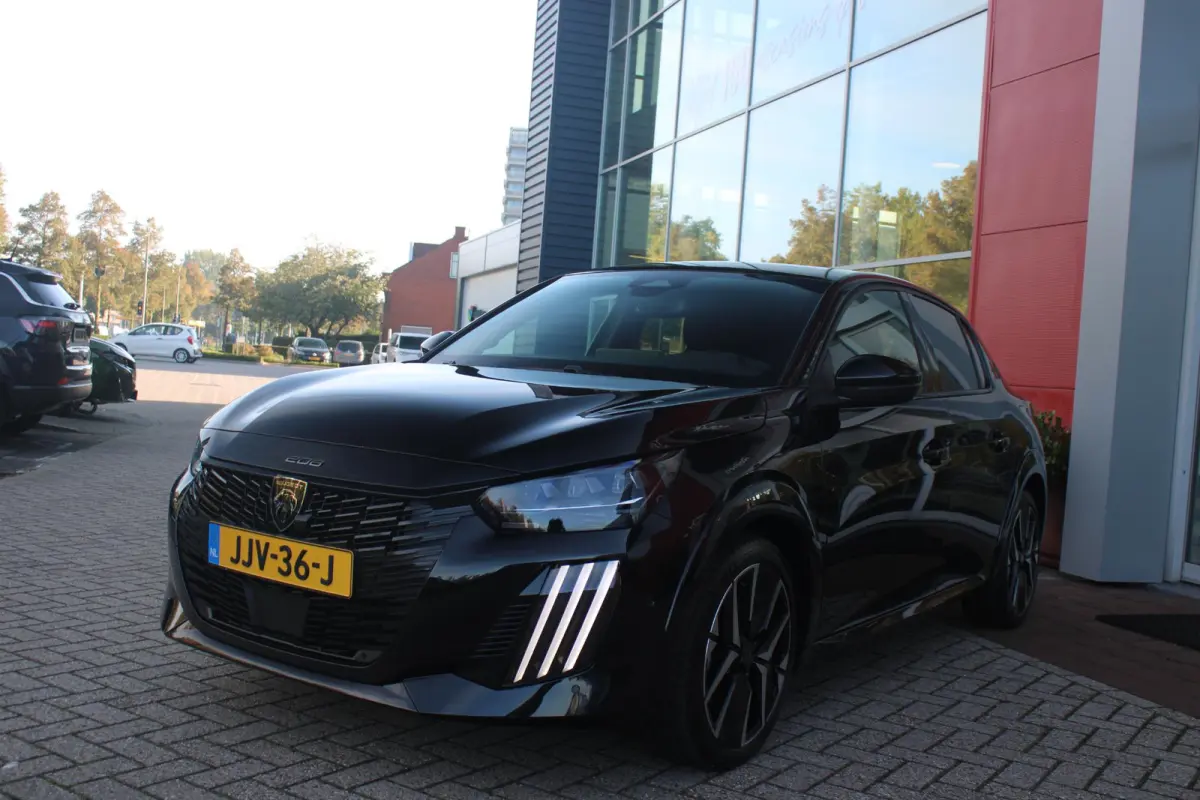 1.2 Hybrid 145PK AUTOMAAT GT PACK | ELEKTRISCH BEDIENBARE BESTUURDERSSTOEL MET MASSAGE FUNCTIE | ALCANTARA BEKLEDING | STOEL VERWARMING | CRUISE CONTROL | DAB+ RADIO | APPLE CARPLAY/ANDROID 