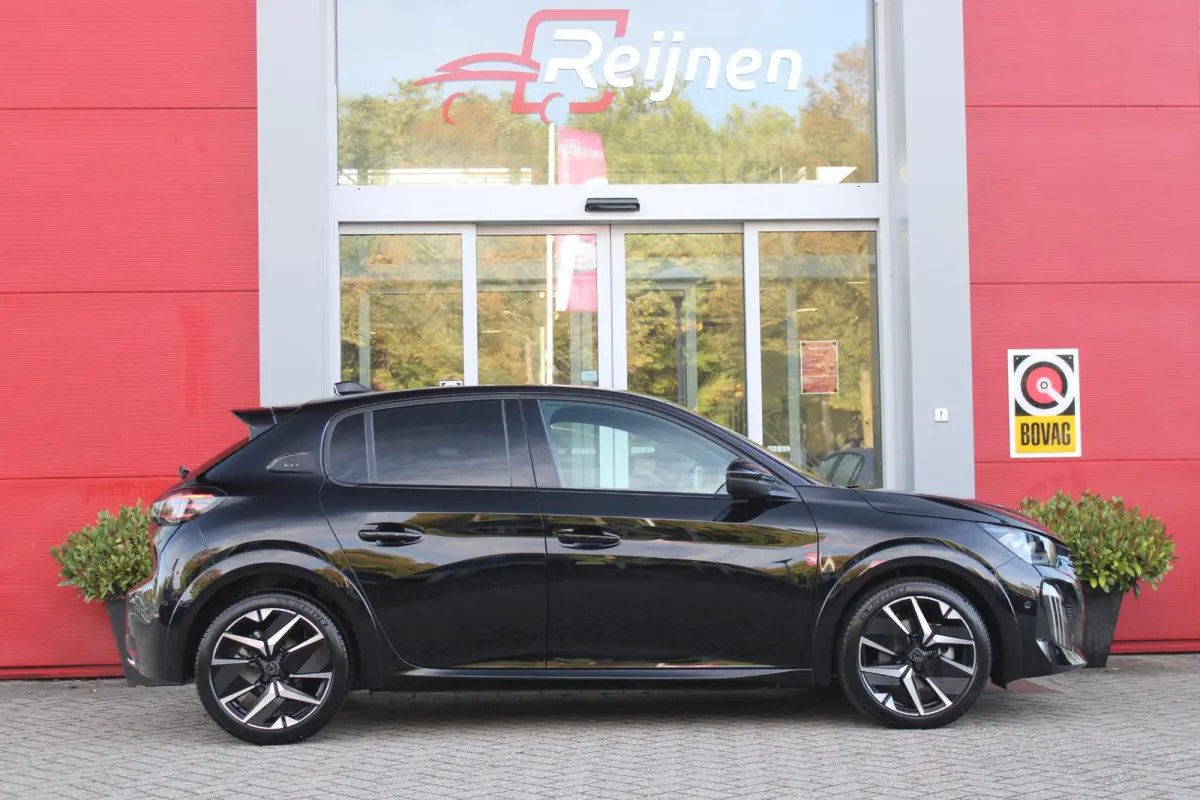1.2 Hybrid 145PK AUTOMAAT GT PACK | ELEKTRISCH BEDIENBARE BESTUURDERSSTOEL MET MASSAGE FUNCTIE | ALCANTARA BEKLEDING | STOEL VERWARMING | CRUISE CONTROL | DAB+ RADIO | APPLE CARPLAY/ANDROID 