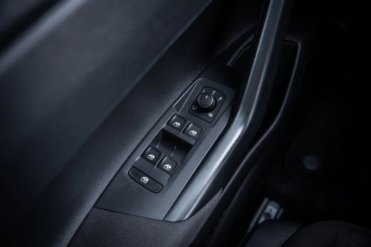 1.0 TSI Life Edition | Achteruitrijcamera | Airco | Cruise control adaptief met Stop&Go en stuurhulp