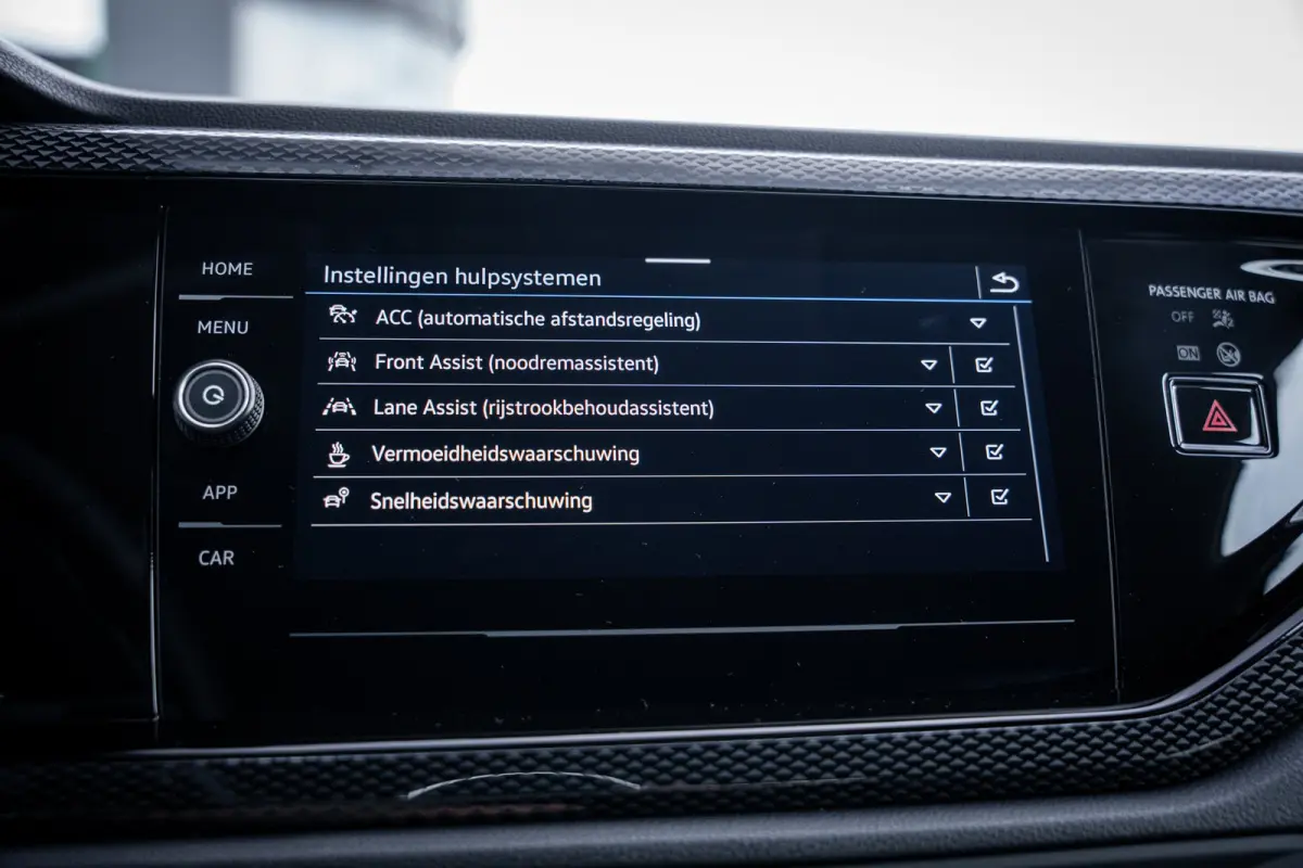1.0 TSI Life Edition | Achteruitrijcamera | Airco | Cruise control adaptief met Stop&Go en stuurhulp