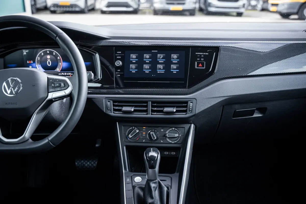 1.0 TSI Life Edition | Achteruitrijcamera | Airco | Cruise control adaptief met Stop&Go en stuurhulp