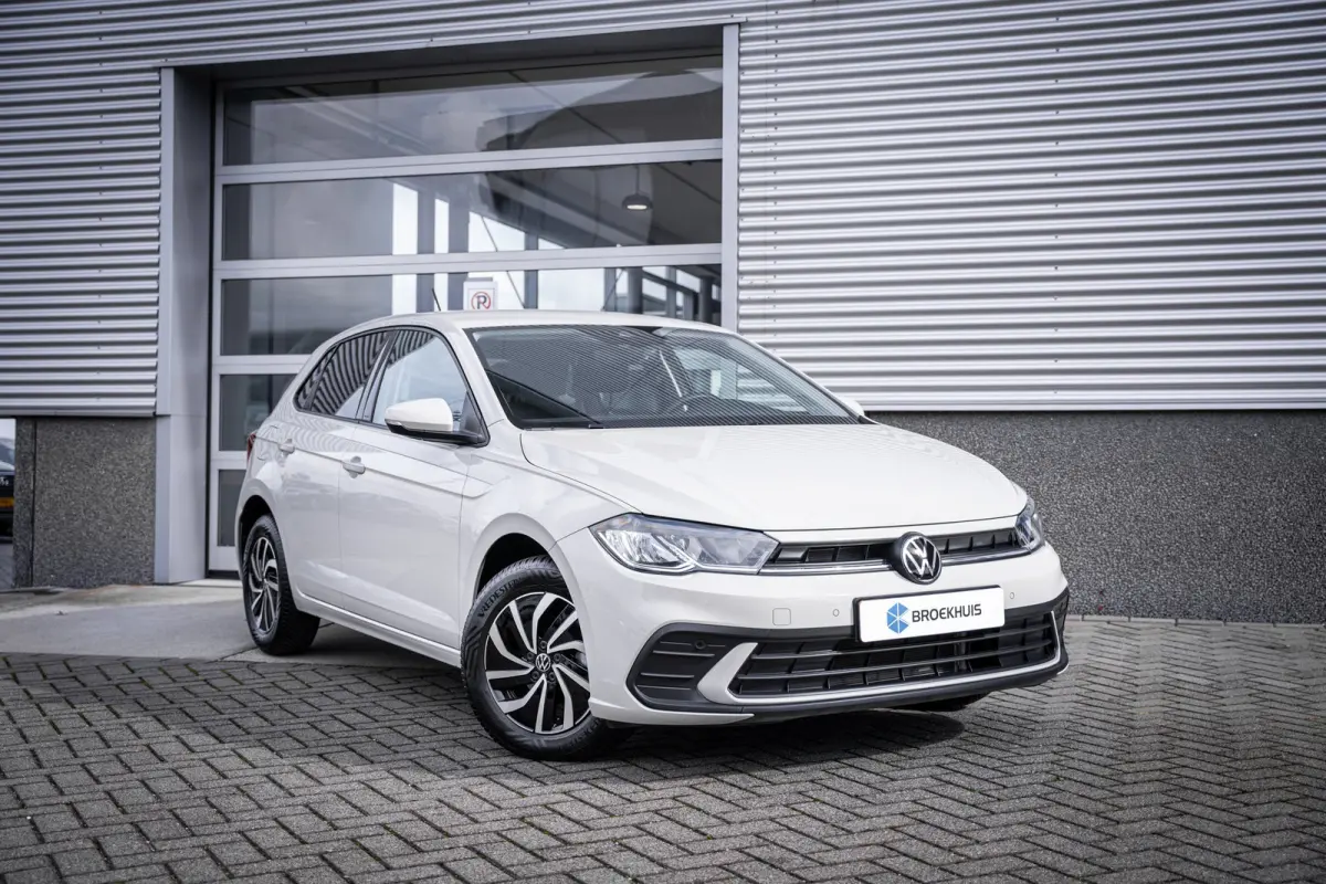1.0 TSI Life Edition | Achteruitrijcamera | Airco | Cruise control adaptief met Stop&Go en stuurhulp
