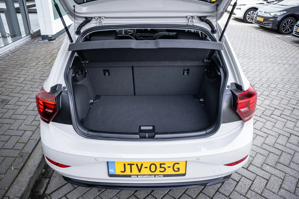 1.0 TSI Life Edition | Achteruitrijcamera | Airco | Cruise control adaptief met Stop&Go en stuurhulp
