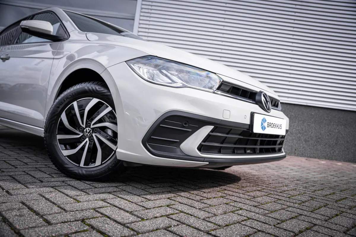 1.0 TSI Life Edition | Achteruitrijcamera | Airco | Cruise control adaptief met Stop&Go en stuurhulp