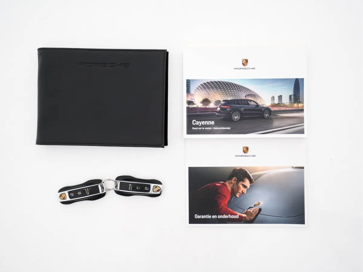 3.0 E-Hybrid AWD (Plug-in) {SoH-94%} (INCL-BTW) Aut. *PANO | LEATHER | FULL-LED | SPORT-CHRONO | TOPVIEW | ADAPTIVE-CRUISE | BOSE-AUDIO | DAB+ | NAVI-FULLMAP | SPORTSEATS | SHIFTPADDLES | KE