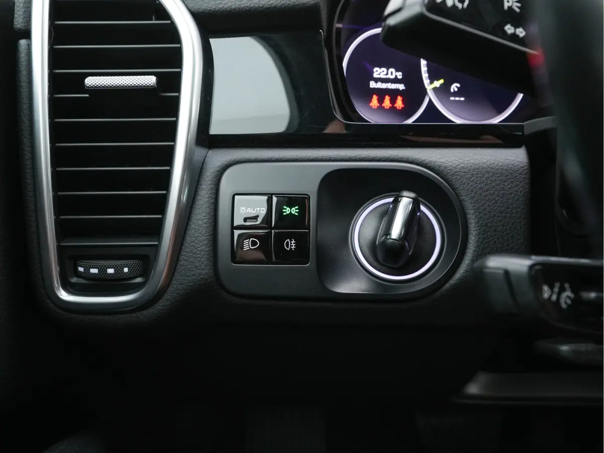 3.0 E-Hybrid AWD (Plug-in) {SoH-94%} (INCL-BTW) Aut. *PANO | LEATHER | FULL-LED | SPORT-CHRONO | TOPVIEW | ADAPTIVE-CRUISE | BOSE-AUDIO | DAB+ | NAVI-FULLMAP | SPORTSEATS | SHIFTPADDLES | KE
