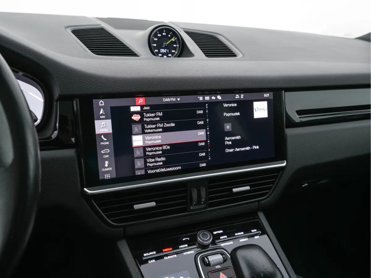 3.0 E-Hybrid AWD (Plug-in) {SoH-94%} (INCL-BTW) Aut. *PANO | LEATHER | FULL-LED | SPORT-CHRONO | TOPVIEW | ADAPTIVE-CRUISE | BOSE-AUDIO | DAB+ | NAVI-FULLMAP | SPORTSEATS | SHIFTPADDLES | KE