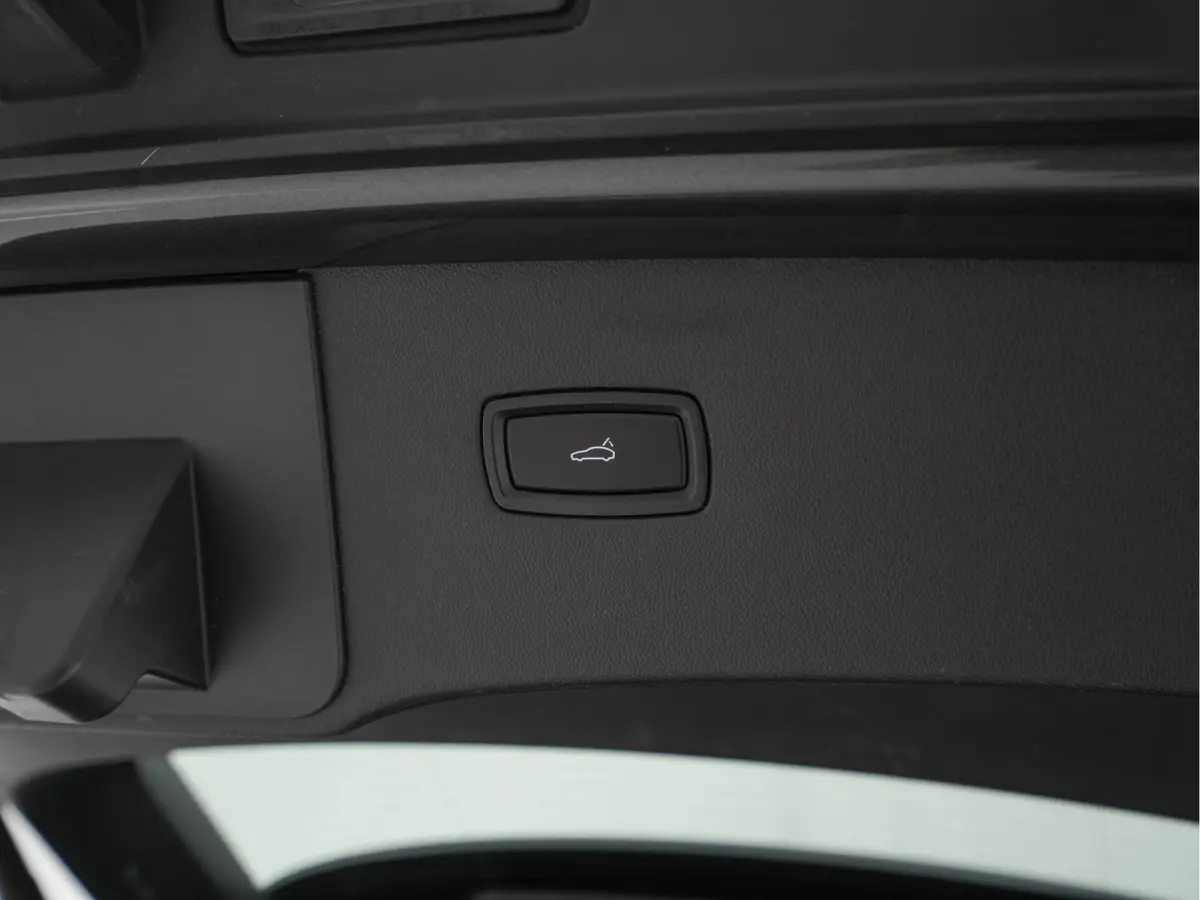 3.0 E-Hybrid AWD (Plug-in) {SoH-94%} (INCL-BTW) Aut. *PANO | LEATHER | FULL-LED | SPORT-CHRONO | TOPVIEW | ADAPTIVE-CRUISE | BOSE-AUDIO | DAB+ | NAVI-FULLMAP | SPORTSEATS | SHIFTPADDLES | KE