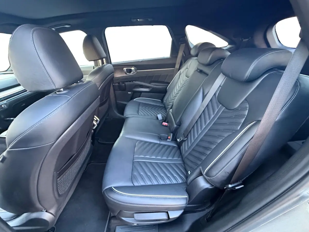 1.6 T-GDi Plug-in Hybrid 4WD ExecutiveLine 7p | Navi | Clima | 360° Camera | Stoelventilatie | Stoel-/Stuurverwarming | Cruise Control | Keyless Entry | 7-Persoons|