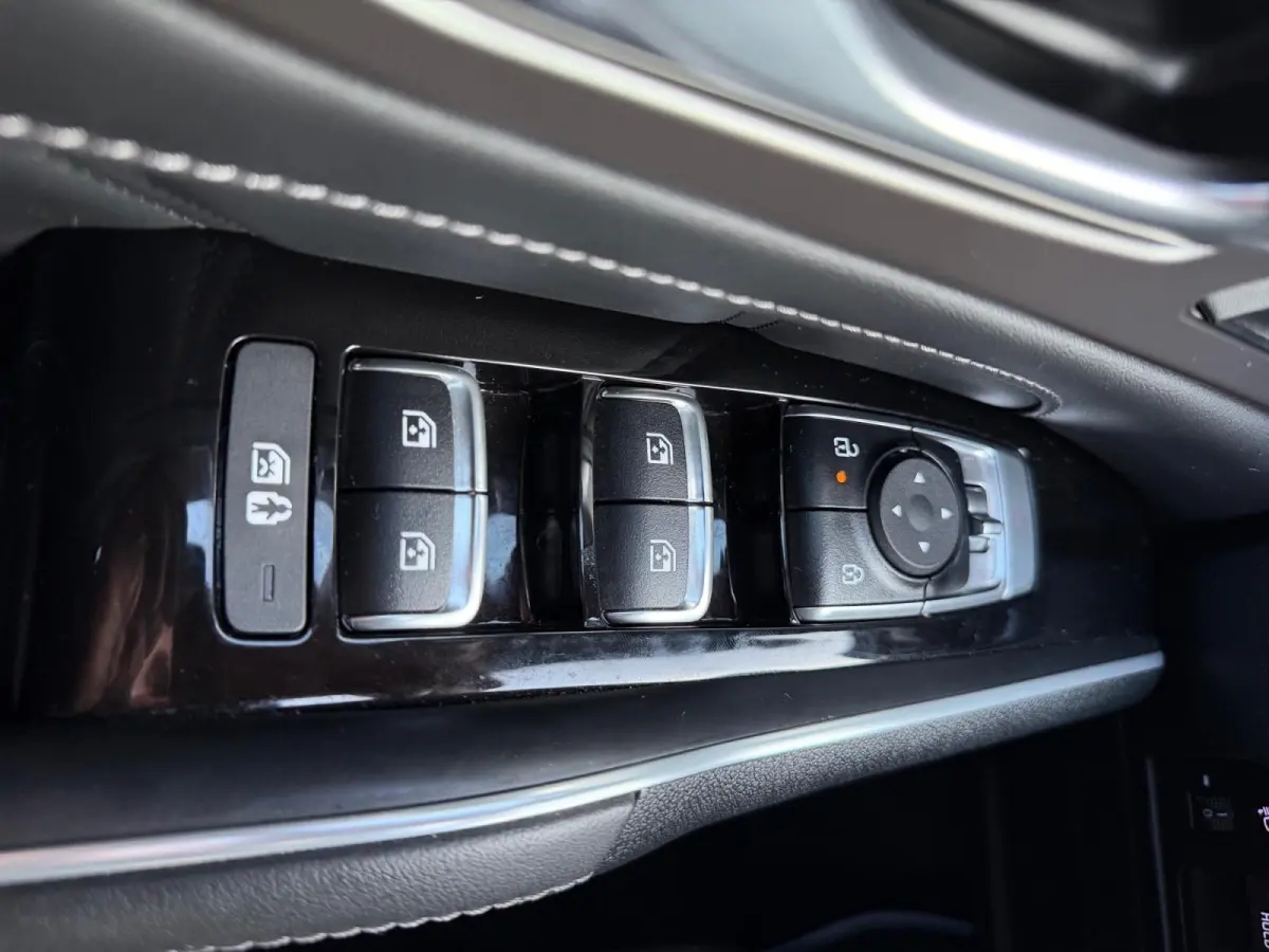 1.6 T-GDi Plug-in Hybrid 4WD ExecutiveLine 7p | Navi | Clima | 360° Camera | Stoelventilatie | Stoel-/Stuurverwarming | Cruise Control | Keyless Entry | 7-Persoons|