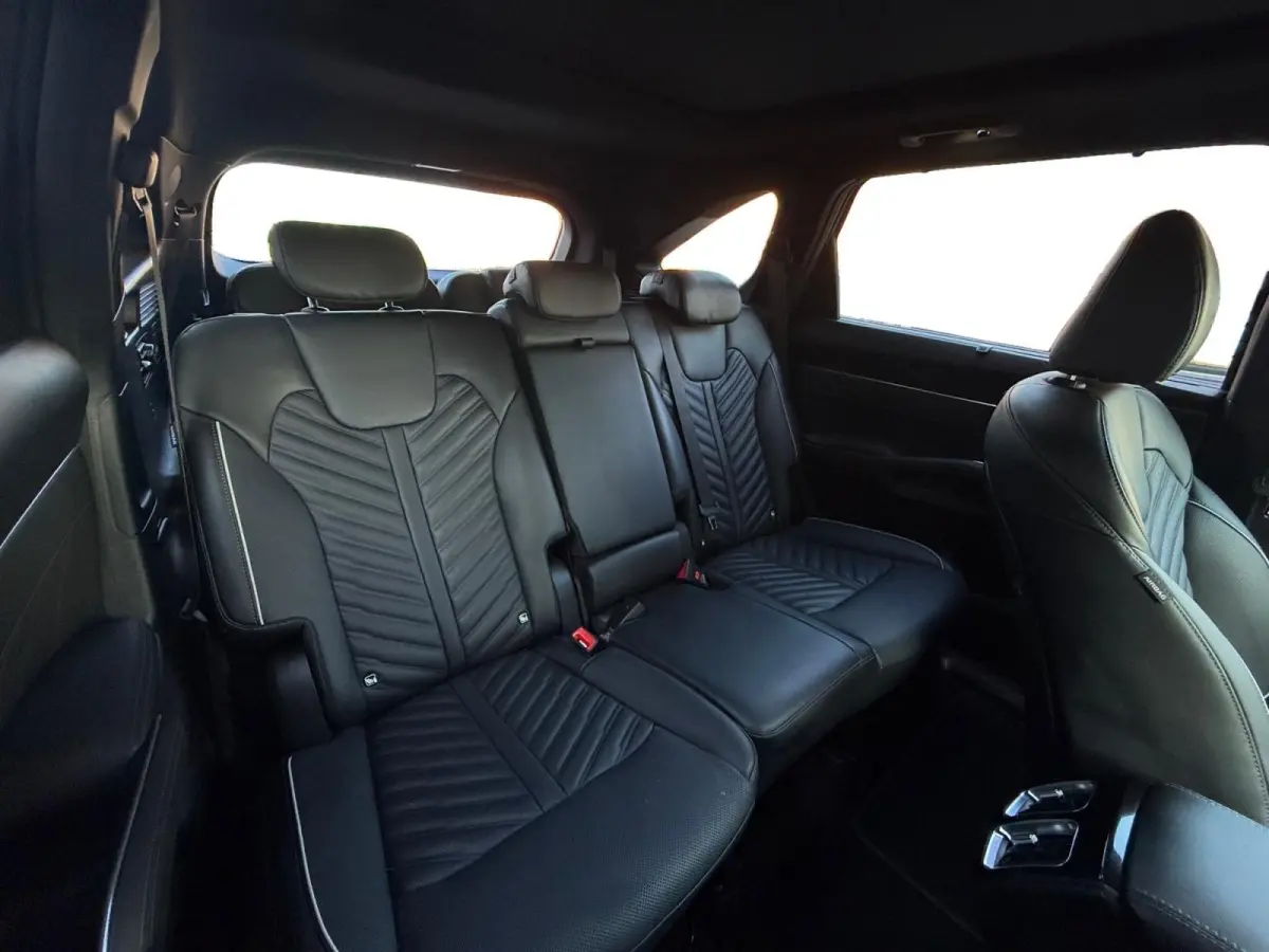 1.6 T-GDi Plug-in Hybrid 4WD ExecutiveLine 7p | Navi | Clima | 360° Camera | Stoelventilatie | Stoel-/Stuurverwarming | Cruise Control | Keyless Entry | 7-Persoons|