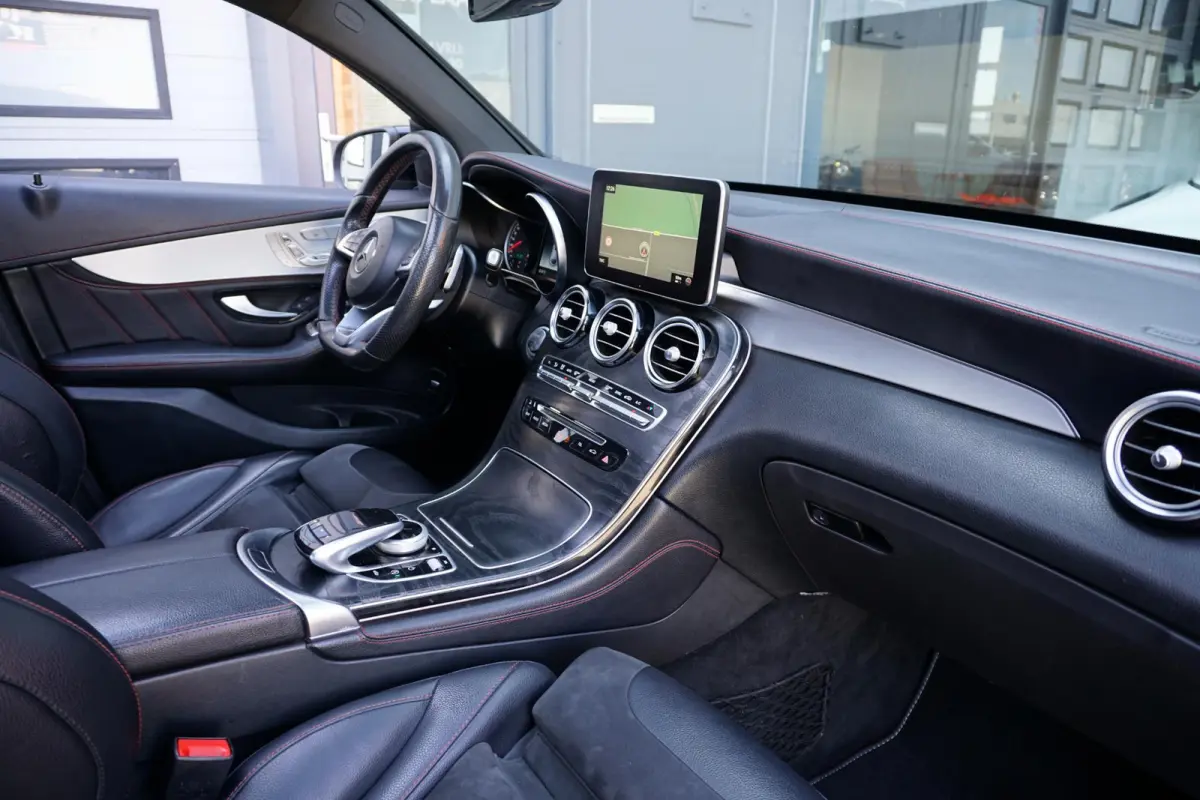 AMG 43 4MATIC 367PK + BURMESTER / 360 CAMERA / SCHUIFDAK