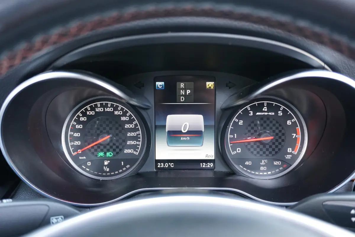 AMG 43 4MATIC 367PK + BURMESTER / 360 CAMERA / SCHUIFDAK